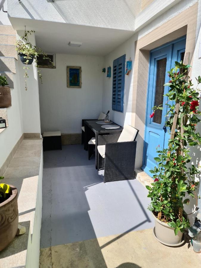 Apartments By The Sea Veli Losinj, Losinj - 19196 エクステリア 写真